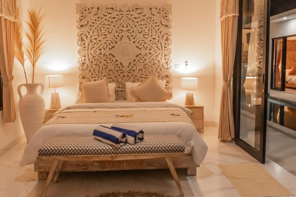 Hakem Elegant And Modern 4 Bedrooms Pool View *